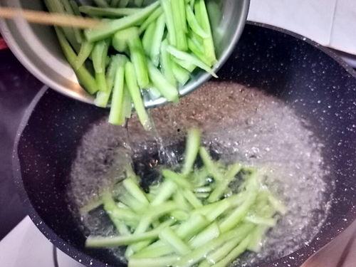 吃瓜新成员,揭秘新一代“瓜农”的瓜界传奇